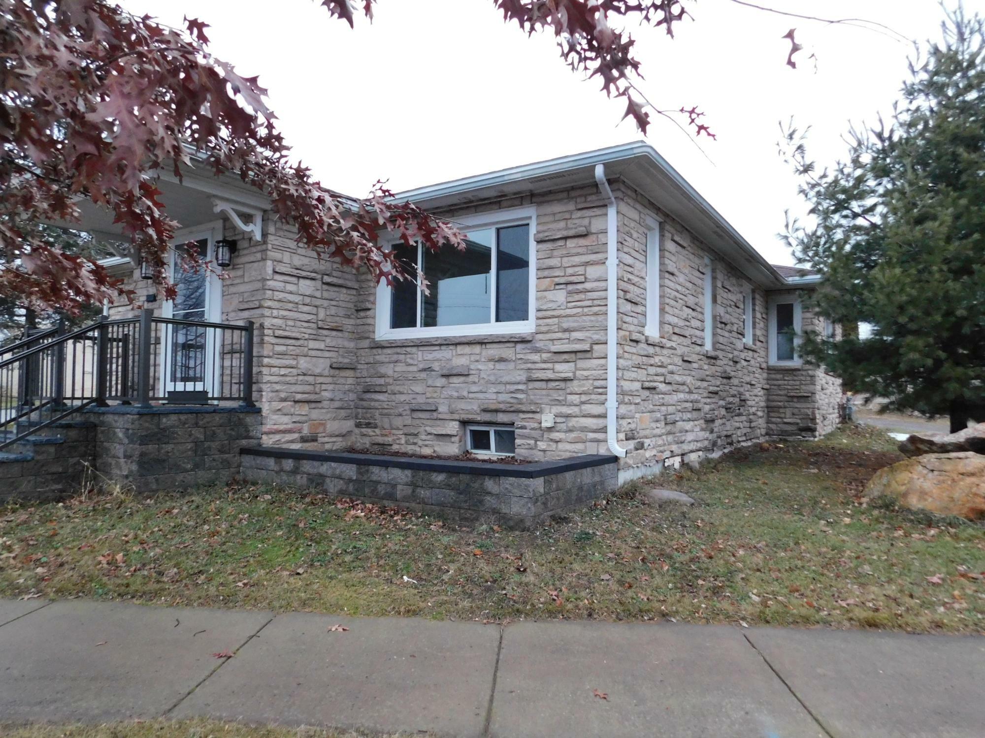 Property Photo:  207 Park St S  WI 54452 