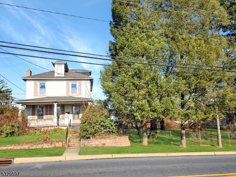 Property Photo:  755 High St  NJ 08865 