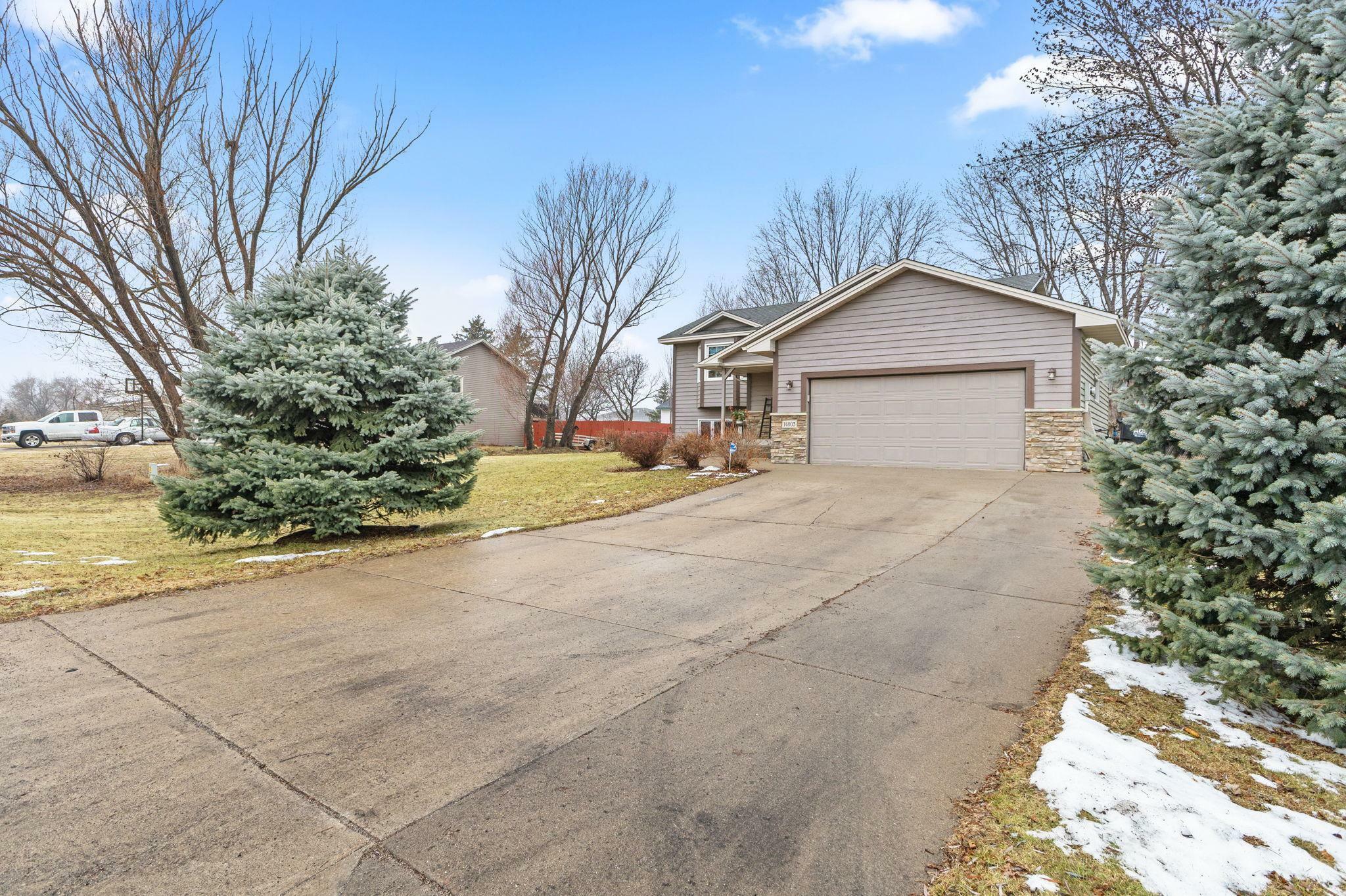 Property Photo:  14803 Hillcrest Road SE  MN 55308 