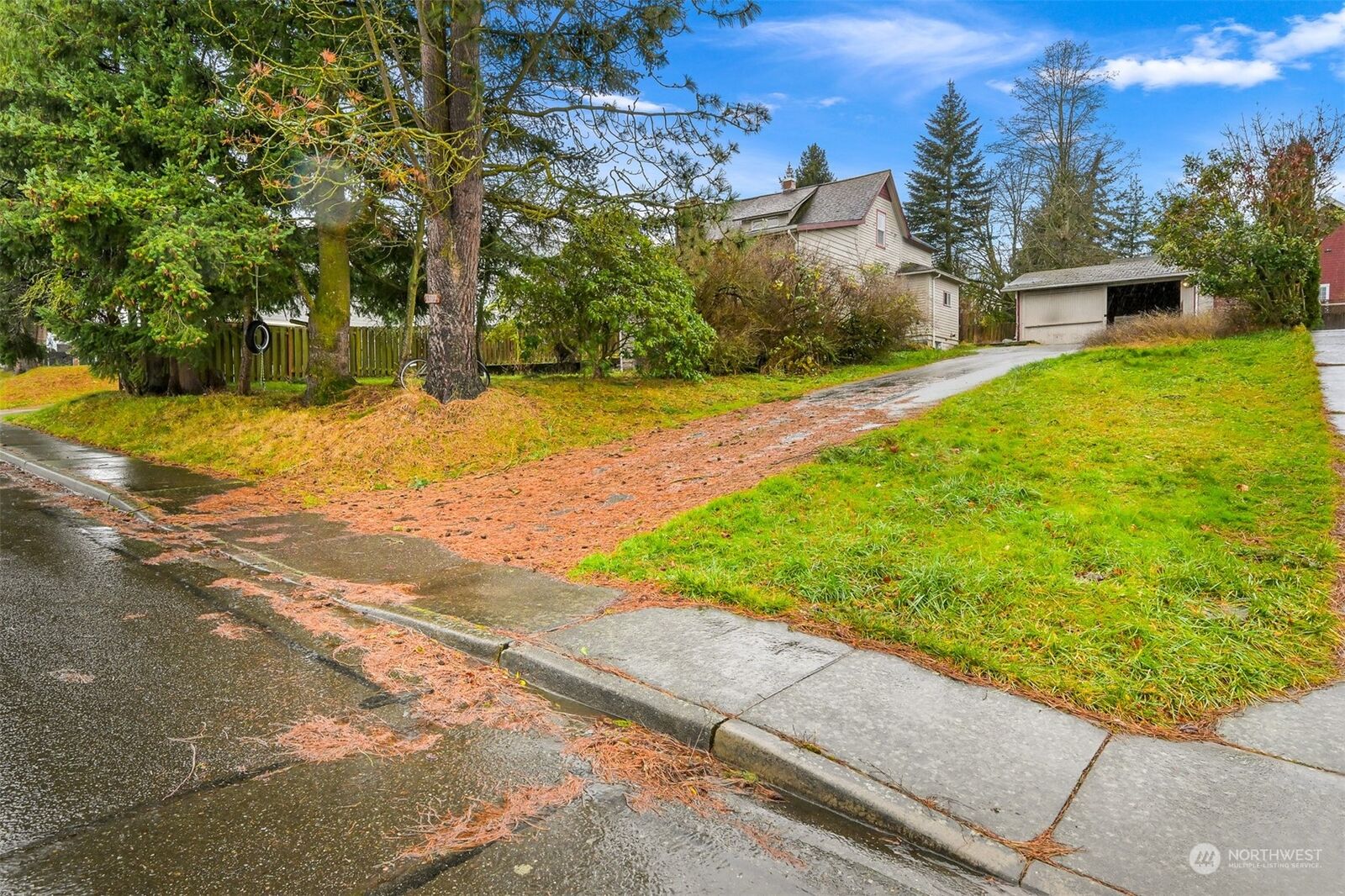 Property Photo:  6109  Evergreen Way  WA 98248 