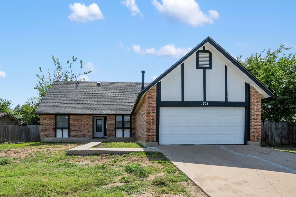 Property Photo:  1704 Oxford Boulevard  TX 78664 