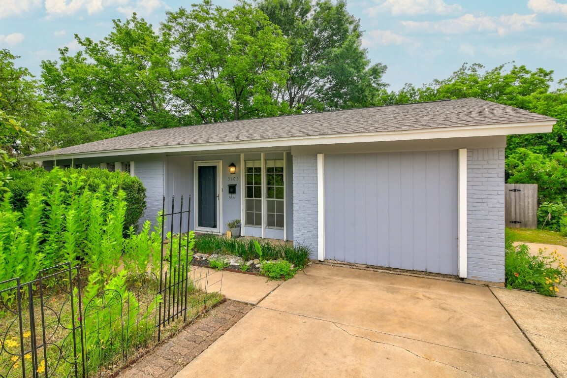 Property Photo:  3103 Steck Avenue  TX 78757 