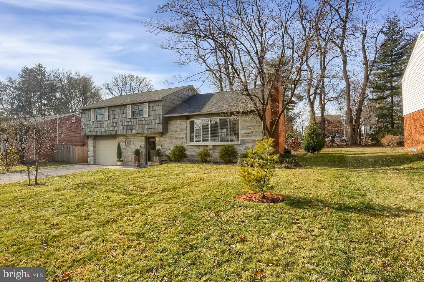 Property Photo:  1726 Santa Barbara Drive  PA 17601 