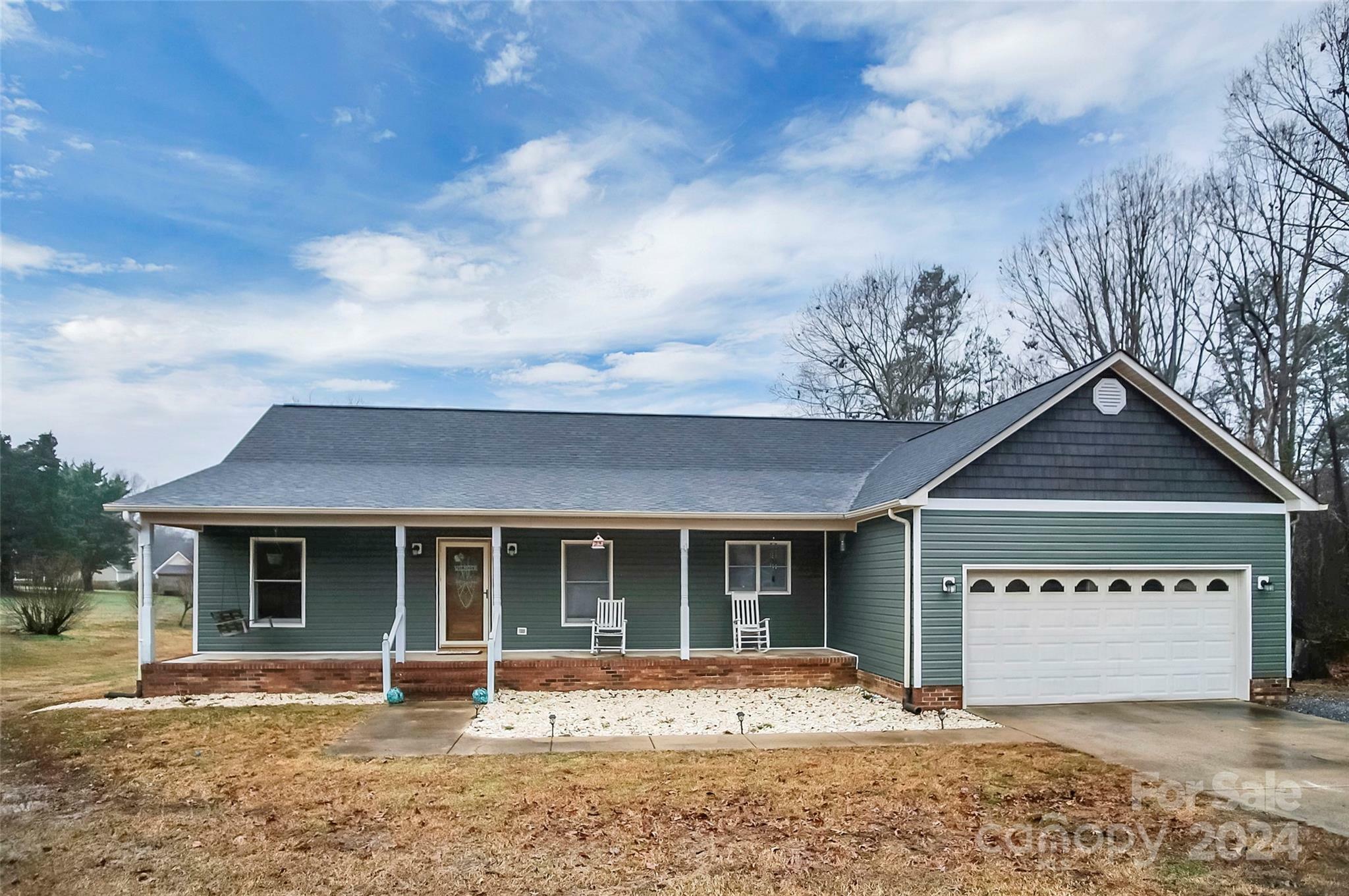 Property Photo:  405 Stony Point Road  NC 28086 