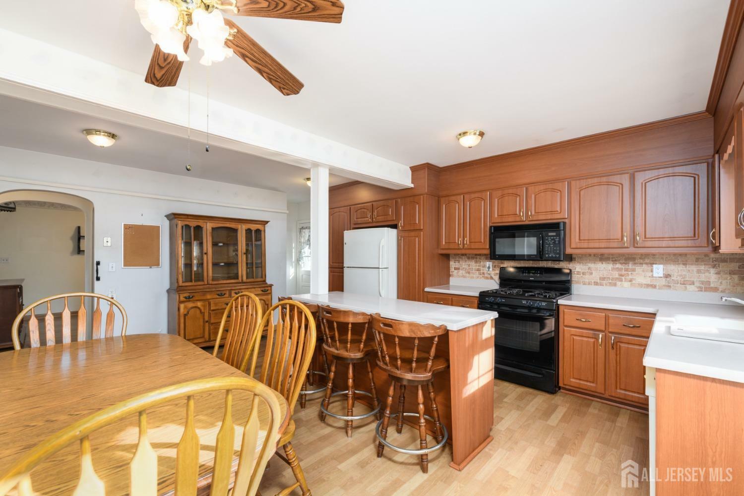 Property Photo:  225 Greene Avenue  NJ 08846 