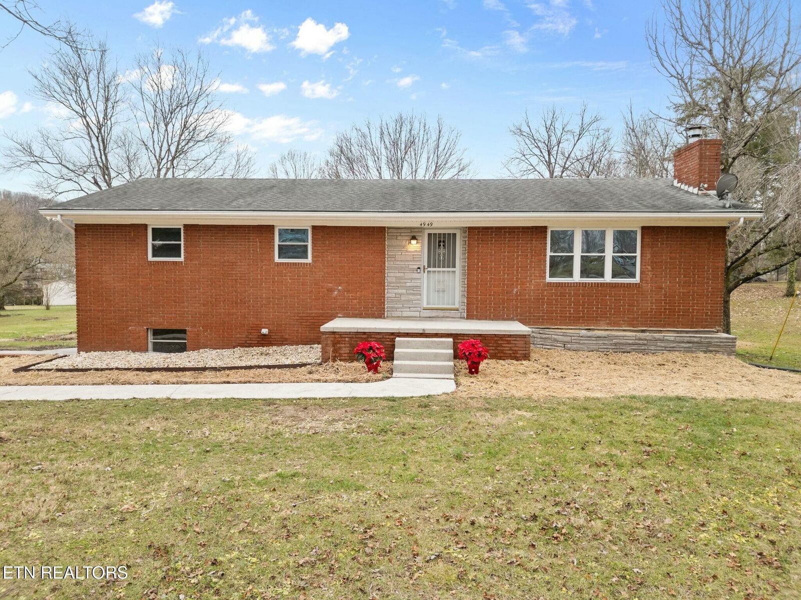 Property Photo: 4949 Beverly Rd TN 37918