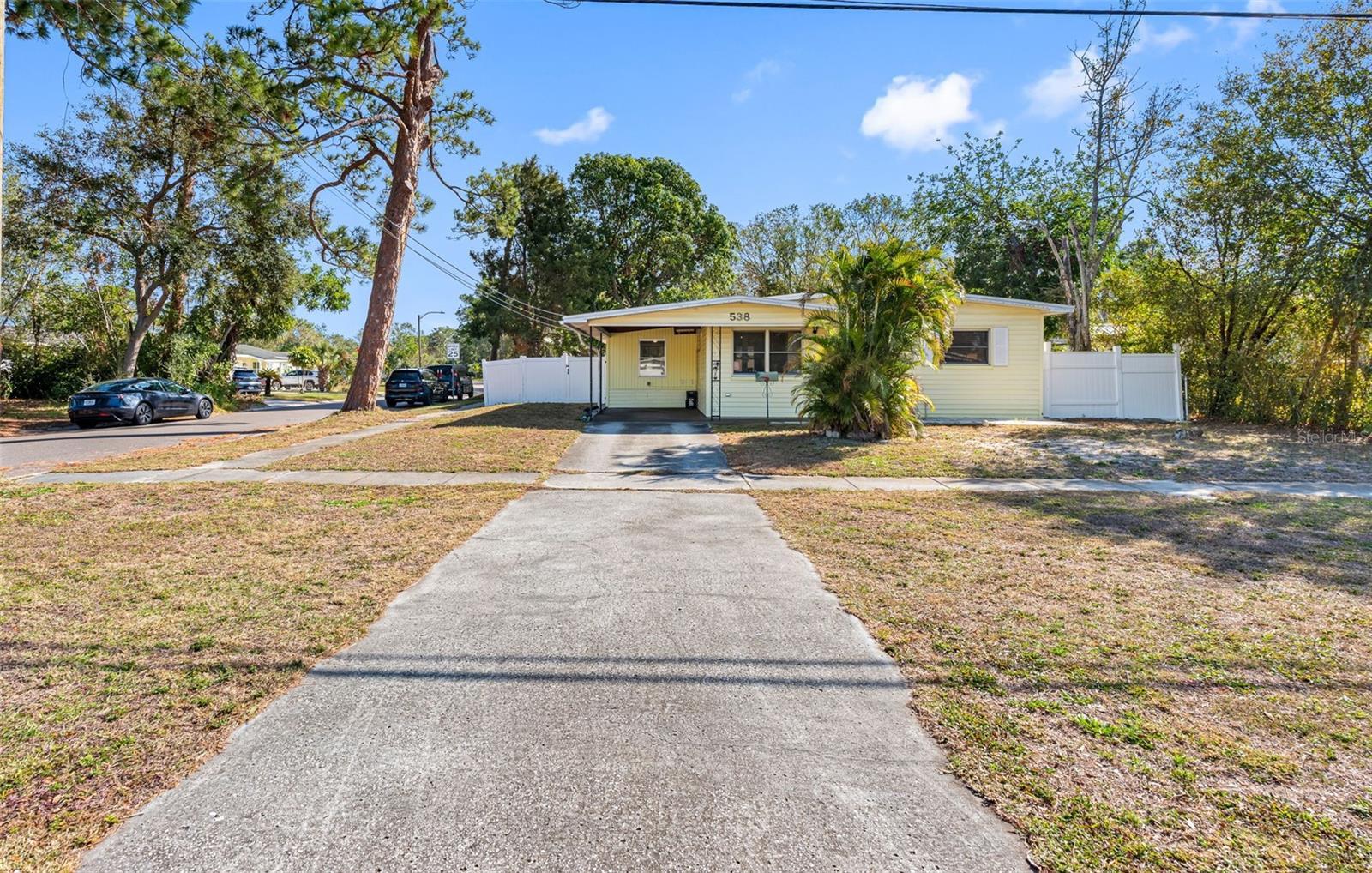 Property Photo: 538 Southwest Boulevard N FL 33703