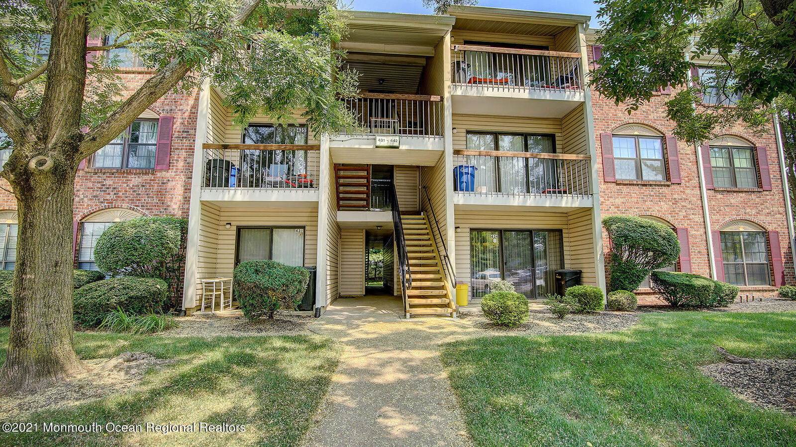 Property Photo: 433 Danbury Lane NJ 08816