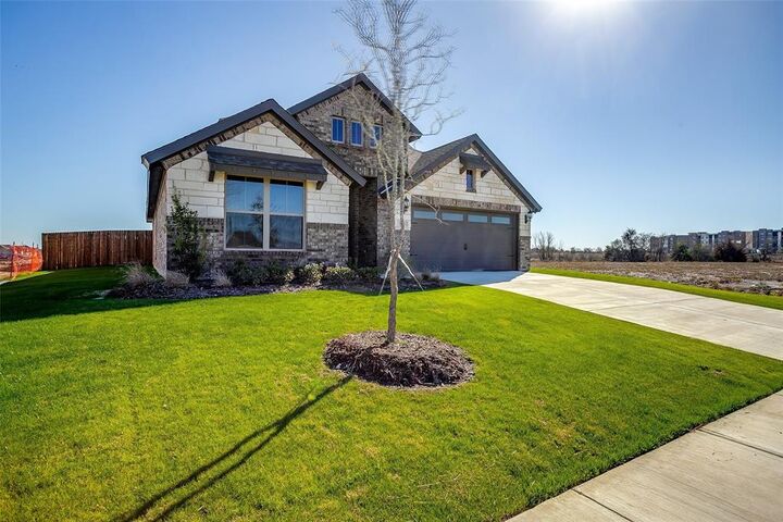 Property Photo: 560 Holiday Avenue TX 75165