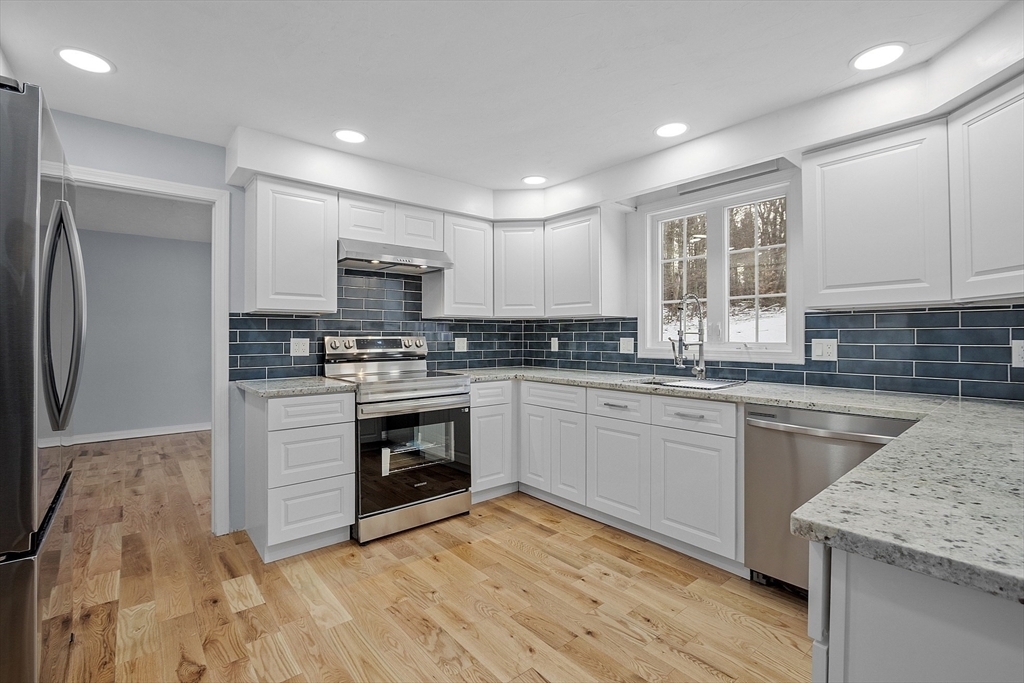 Property Photo:  46 Oakmont Ave  MA 01473 