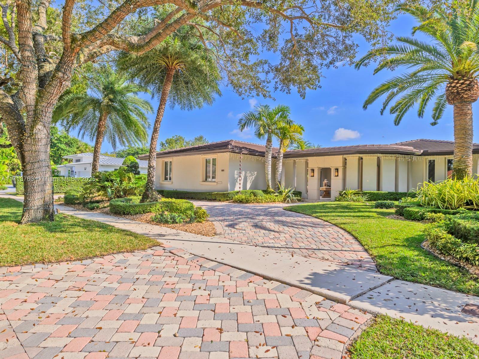 16111 W Troon Cir  Miami Lakes FL 33014 photo