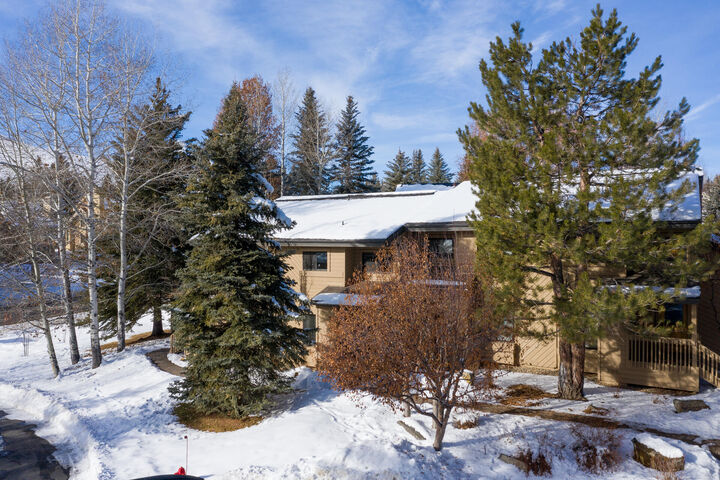 Property Photo:  2698 Ridge Lane 98  ID 83353 