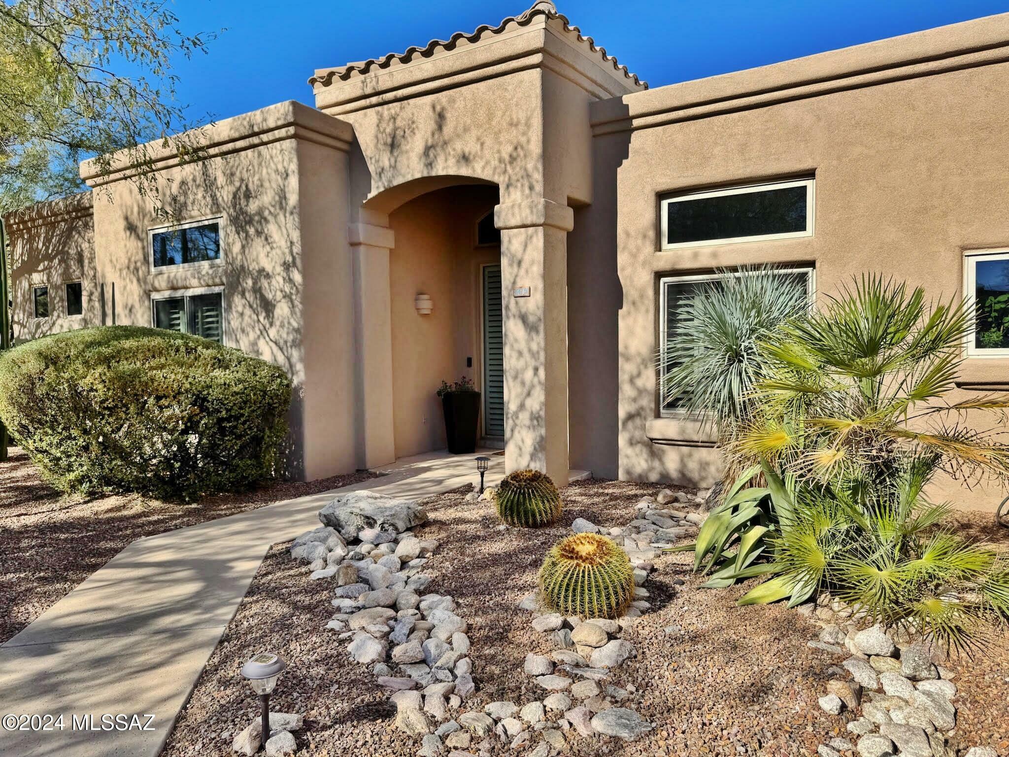 Property Photo:  8879 E Bear Paw Place  AZ 85749 