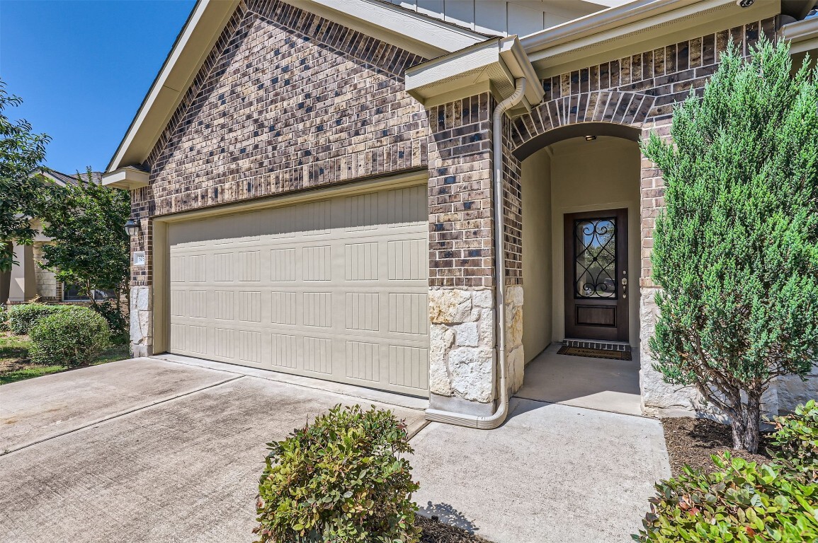Property Photo: 505 Nogales Lane TX 78641