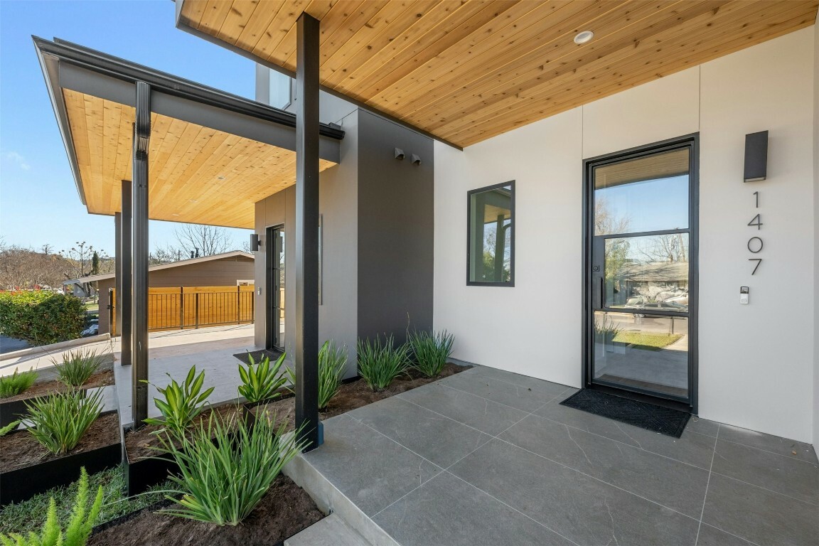Property Photo: 1407 Valleyridge Drive A TX 78704