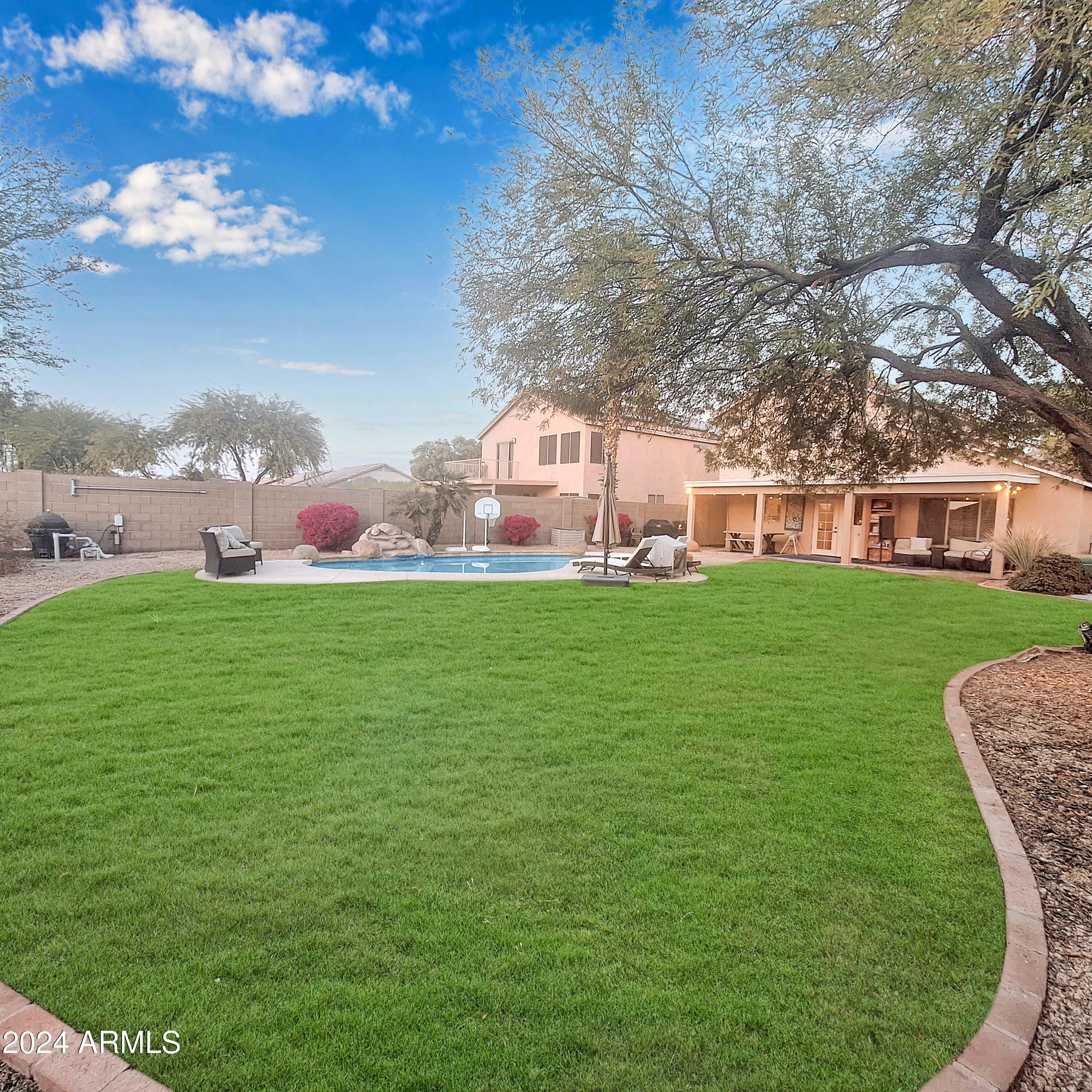 Property Photo:  9462 N 94th Lane  AZ 85345 