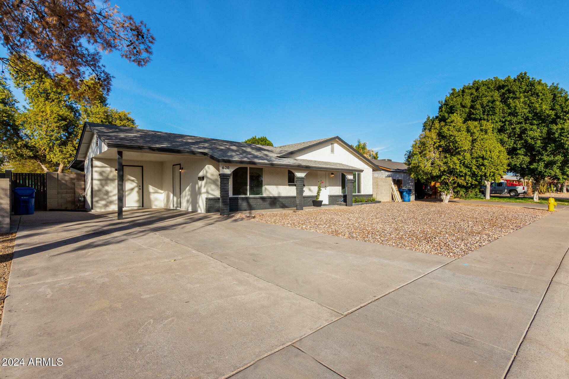 Property Photo:  620 E Auburn Drive  AZ 85283 