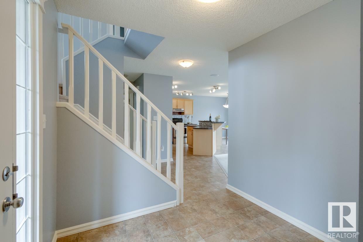 Property Photo:  1050 McKinney Green NW  AB T6R 3S4 