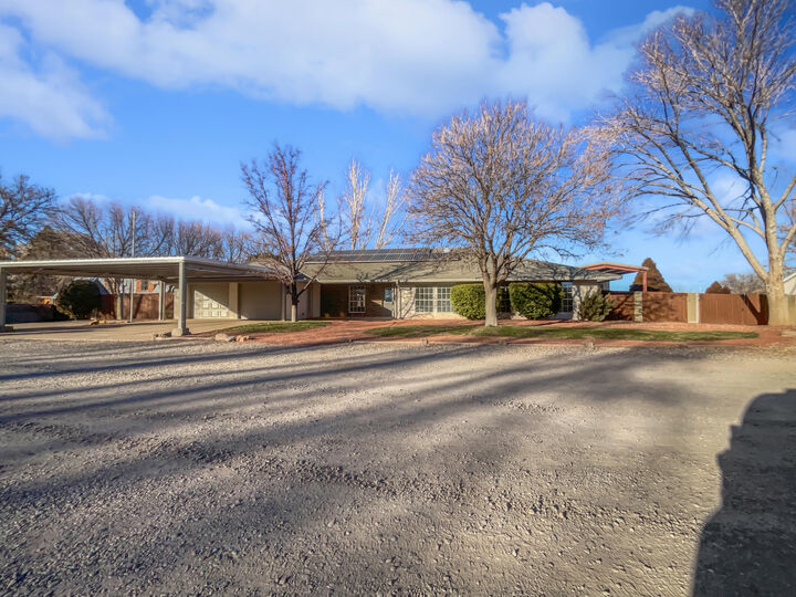 437 El Llano Lane NW  Los Ranchos NM 87107 photo
