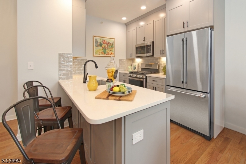Property Photo: 660 Bloomfield Ave, Unit 405 NJ 07003