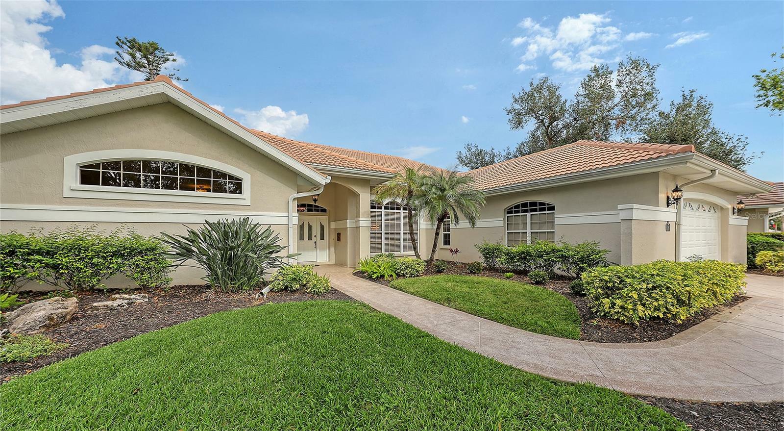 Property Photo: 275 Royal Oak Way FL 34292