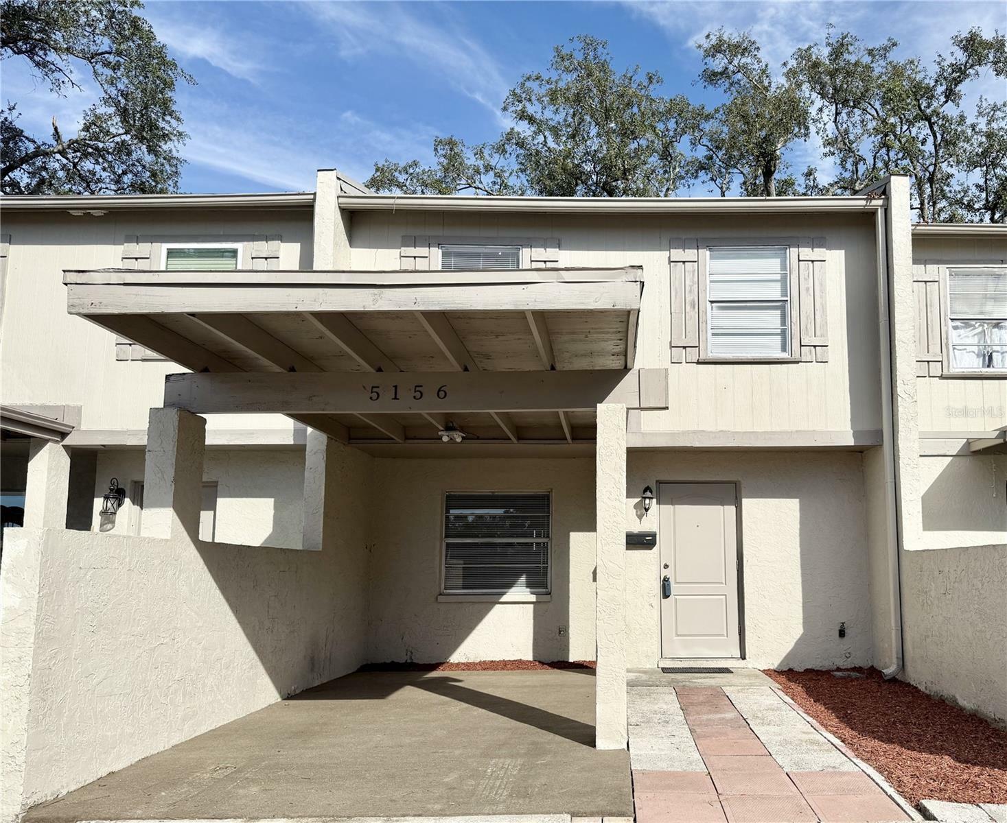 Property Photo:  5156 Tennis Court Circle  FL 33617 