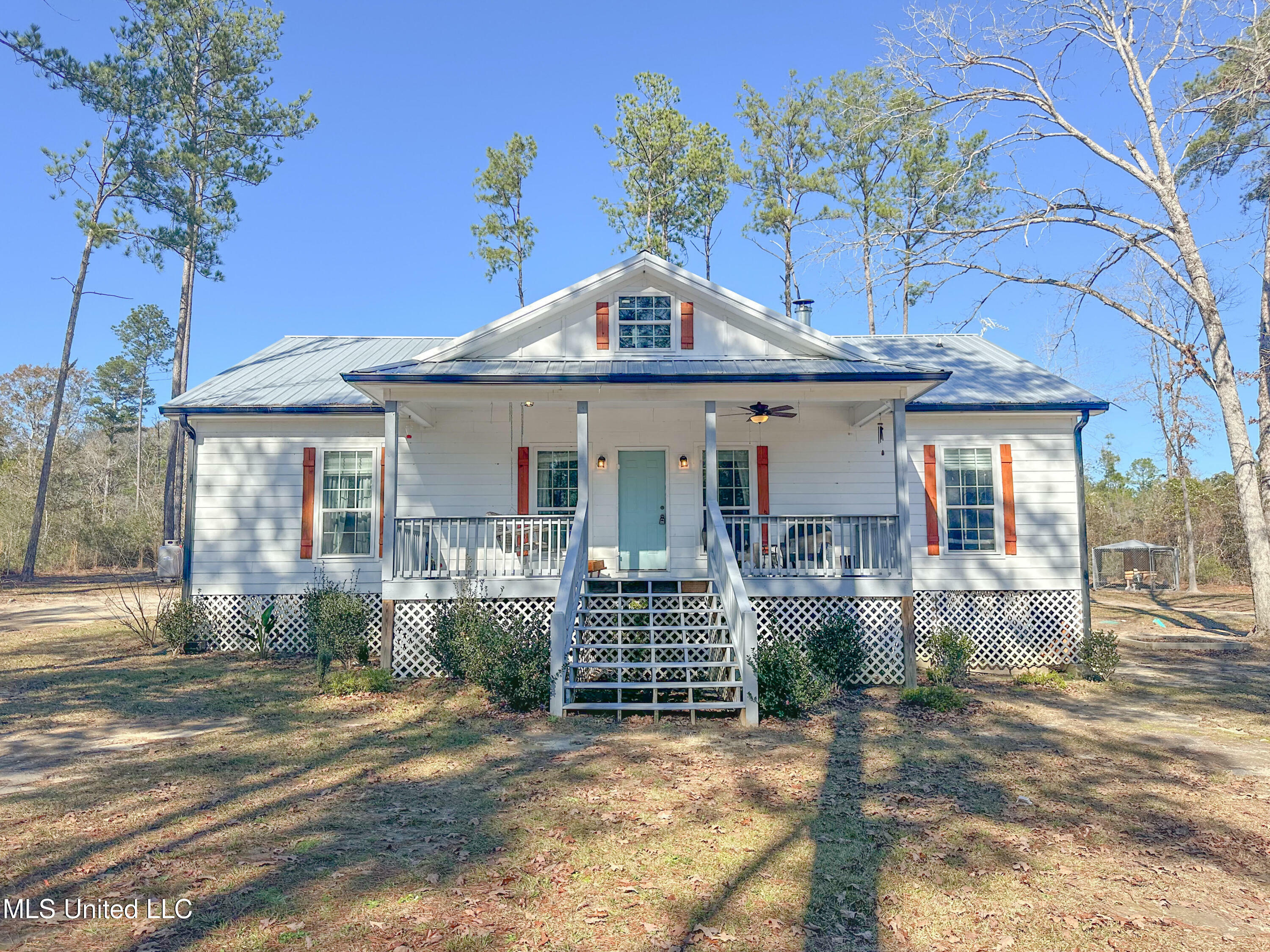 Property Photo:  1224A Country Hill Road  MS 39452 