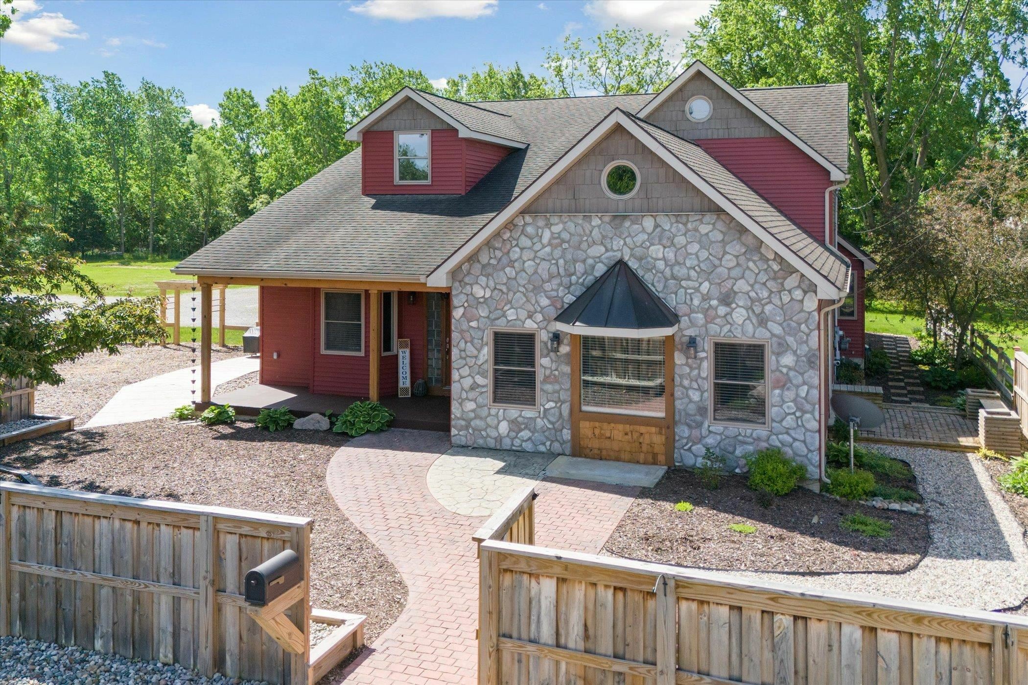 Property Photo: 210 E McNeil Street MI 48817