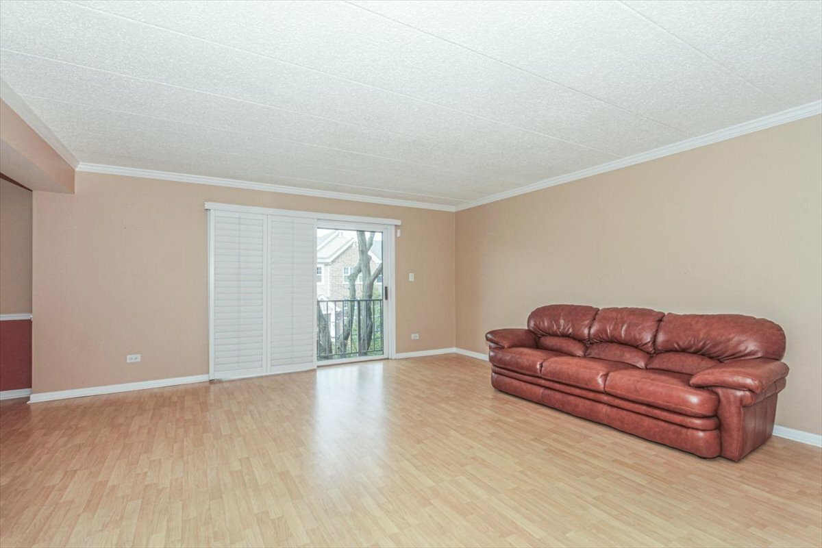 Property Photo:  825 Center Street 303  IL 60016 