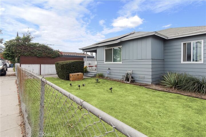 Property Photo: 10823 Weigand Avenue CA 90059