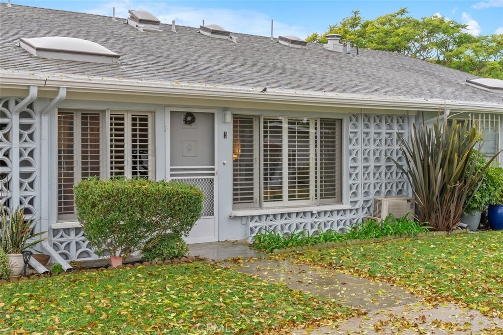 Property Photo: 13680 E El Dorado Drive M3-33H CA 90740