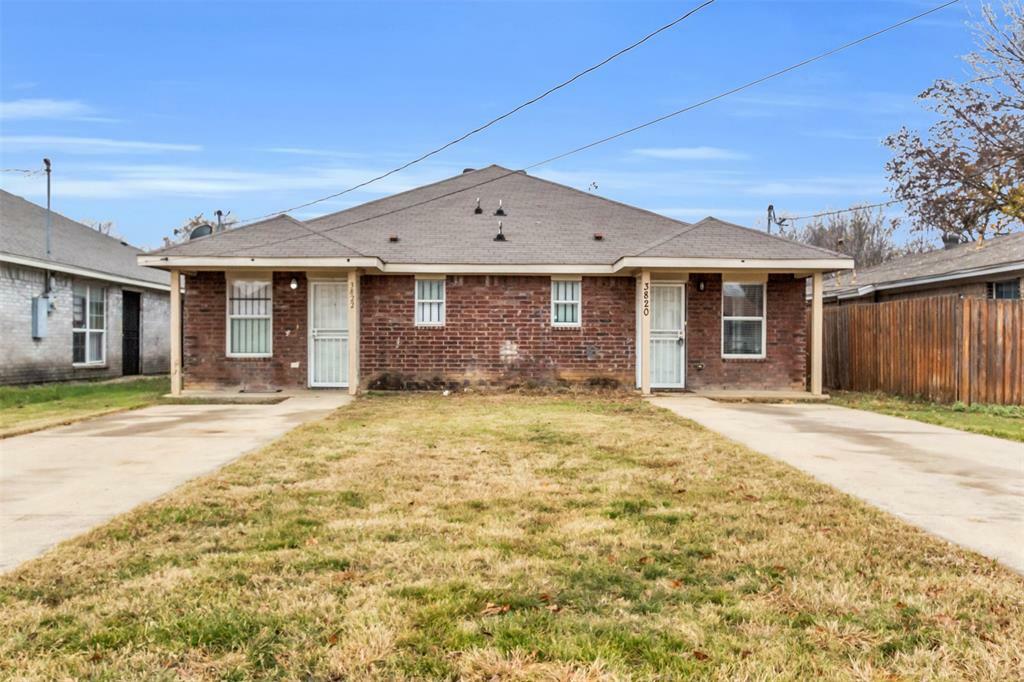Property Photo:  3820 Waldorf  TX 76119 
