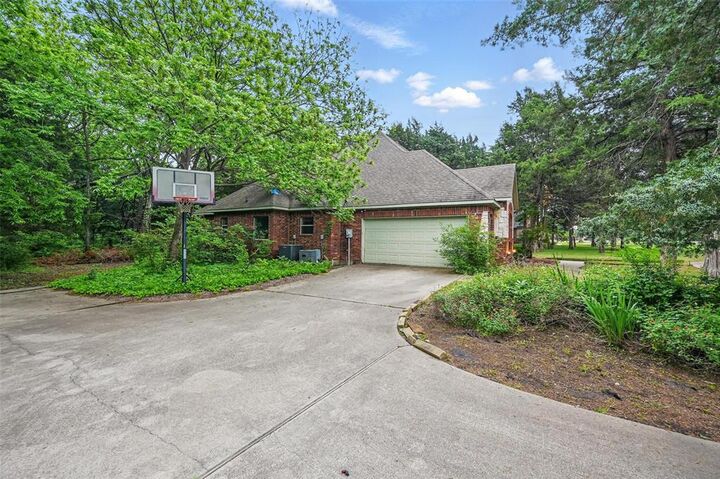 Property Photo: 3421 Mindy Lane TX 76065