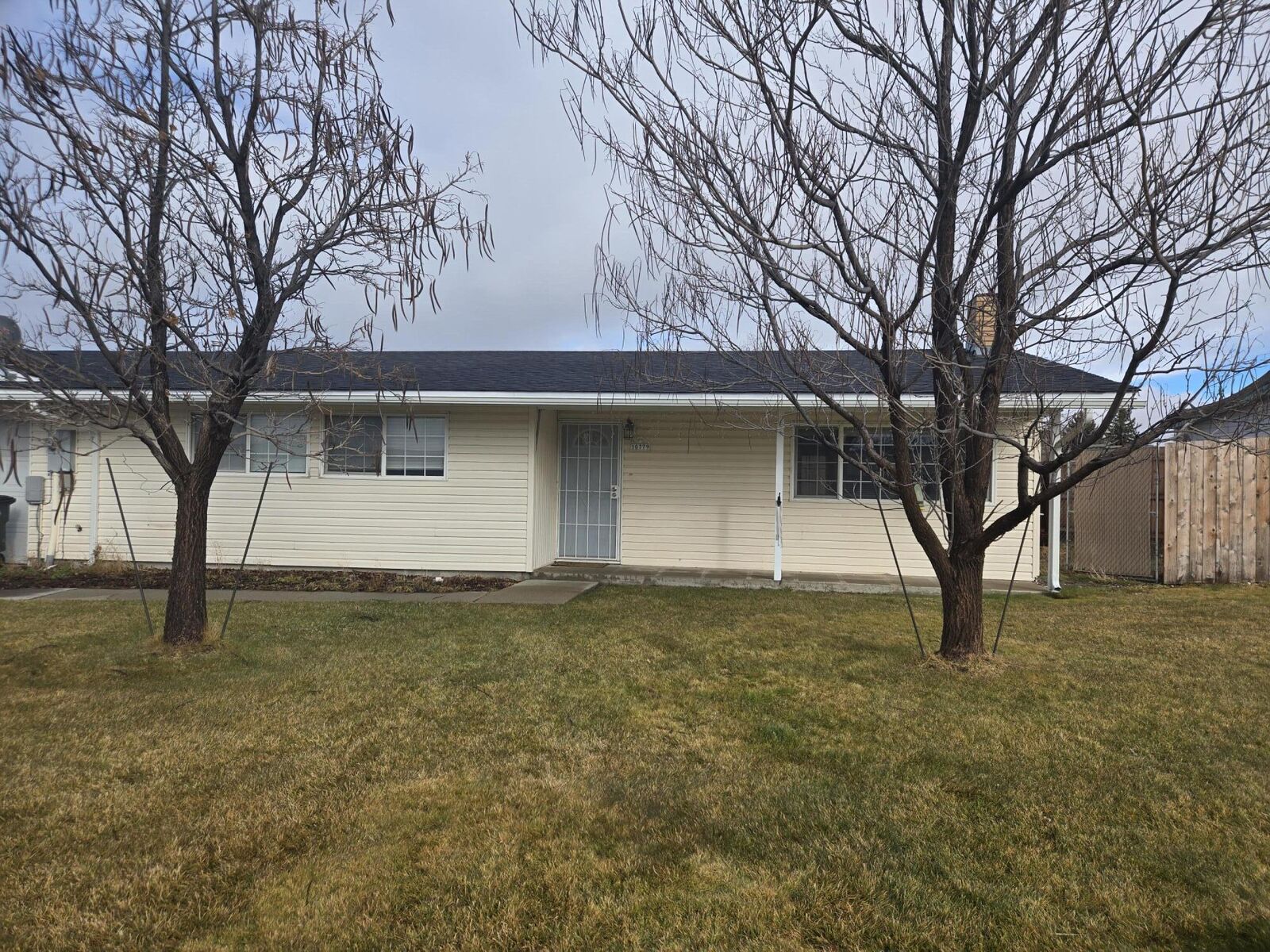 Property Photo:  10779 Wright Avenue  OR 97603 