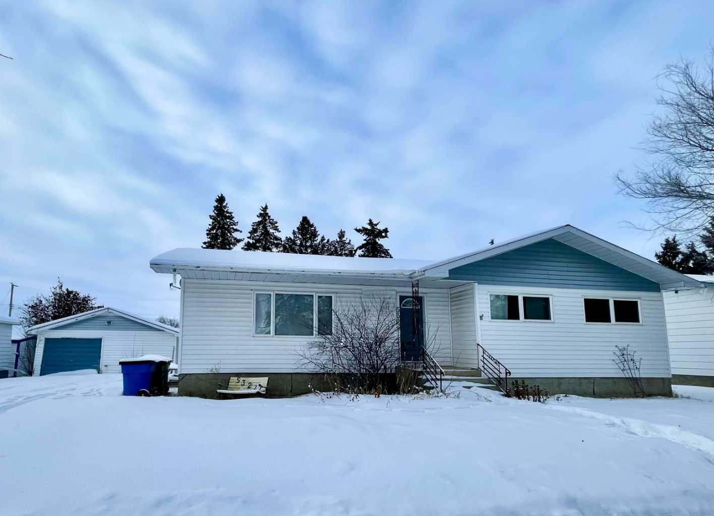 Photo de la propriété: 5324 47 Street AB T0B 3S0