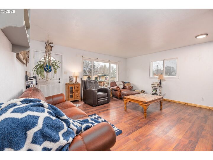 Property Photo:  900 SE Willowdale Dr  OR 97754 