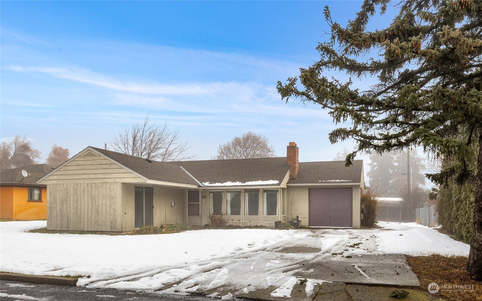 Property Photo:  920  Chamith Lane  WA 98926 