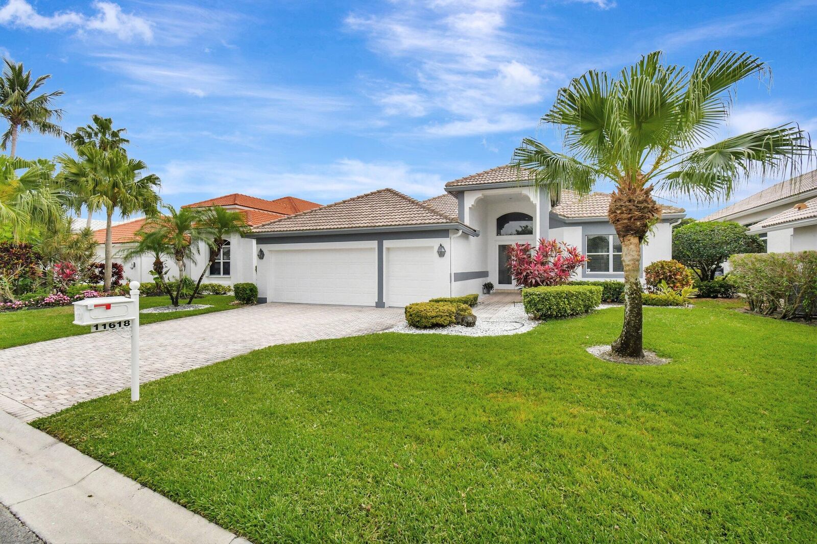 Property Photo:  11618 Losano Drive  FL 33437 