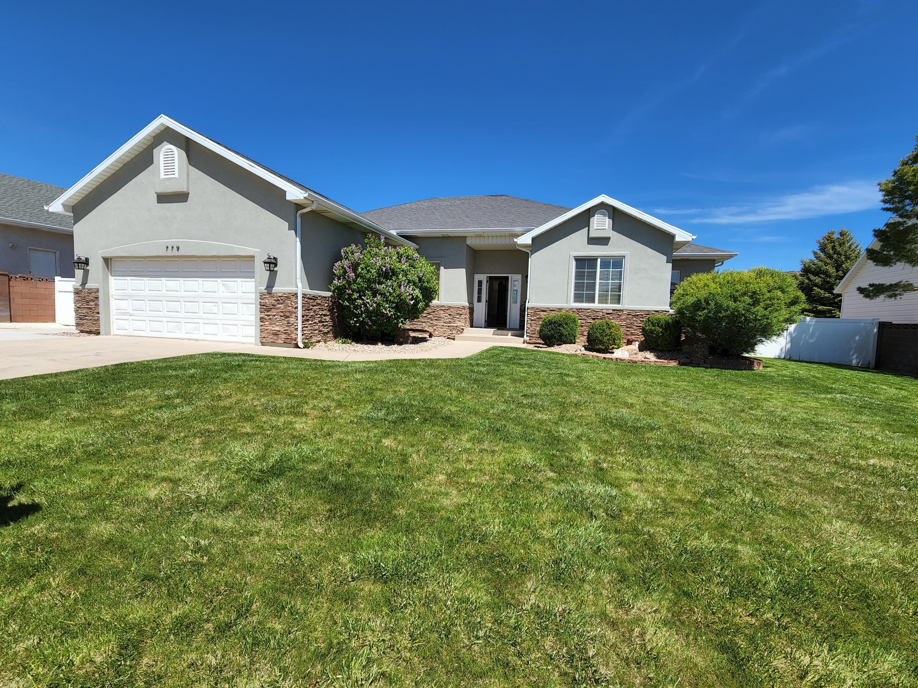 Property Photo: 779 S 1850 W UT 84720