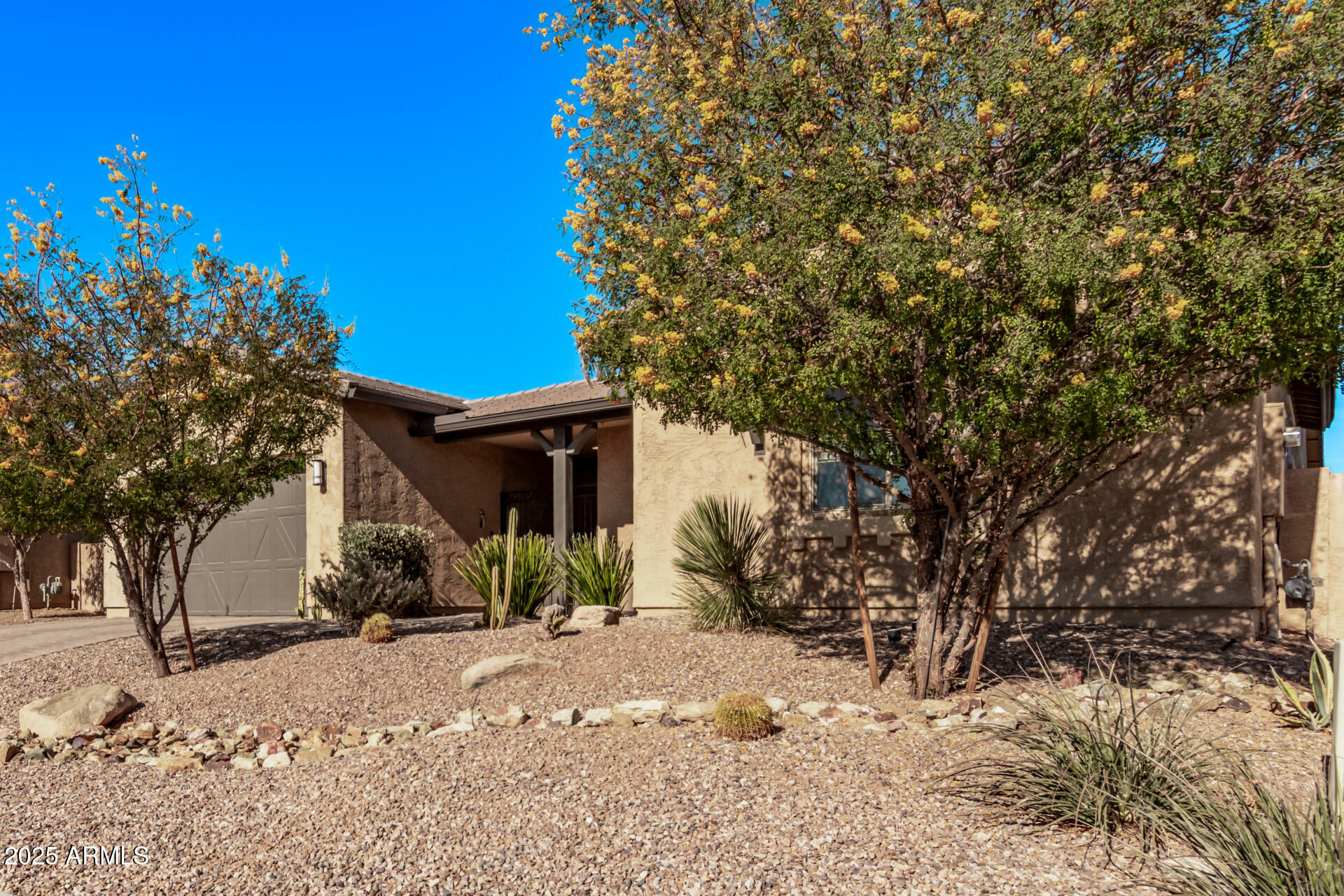 Property Photo: 9814 W Rowel Road AZ 85383
