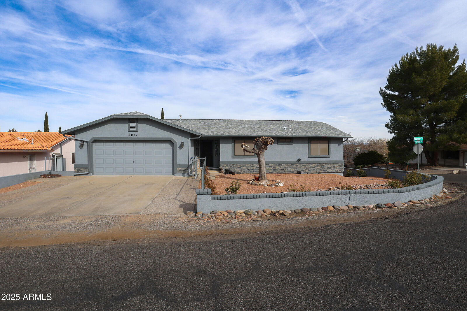 Property Photo: 2231 S Roundup Trail 4 AZ 86326