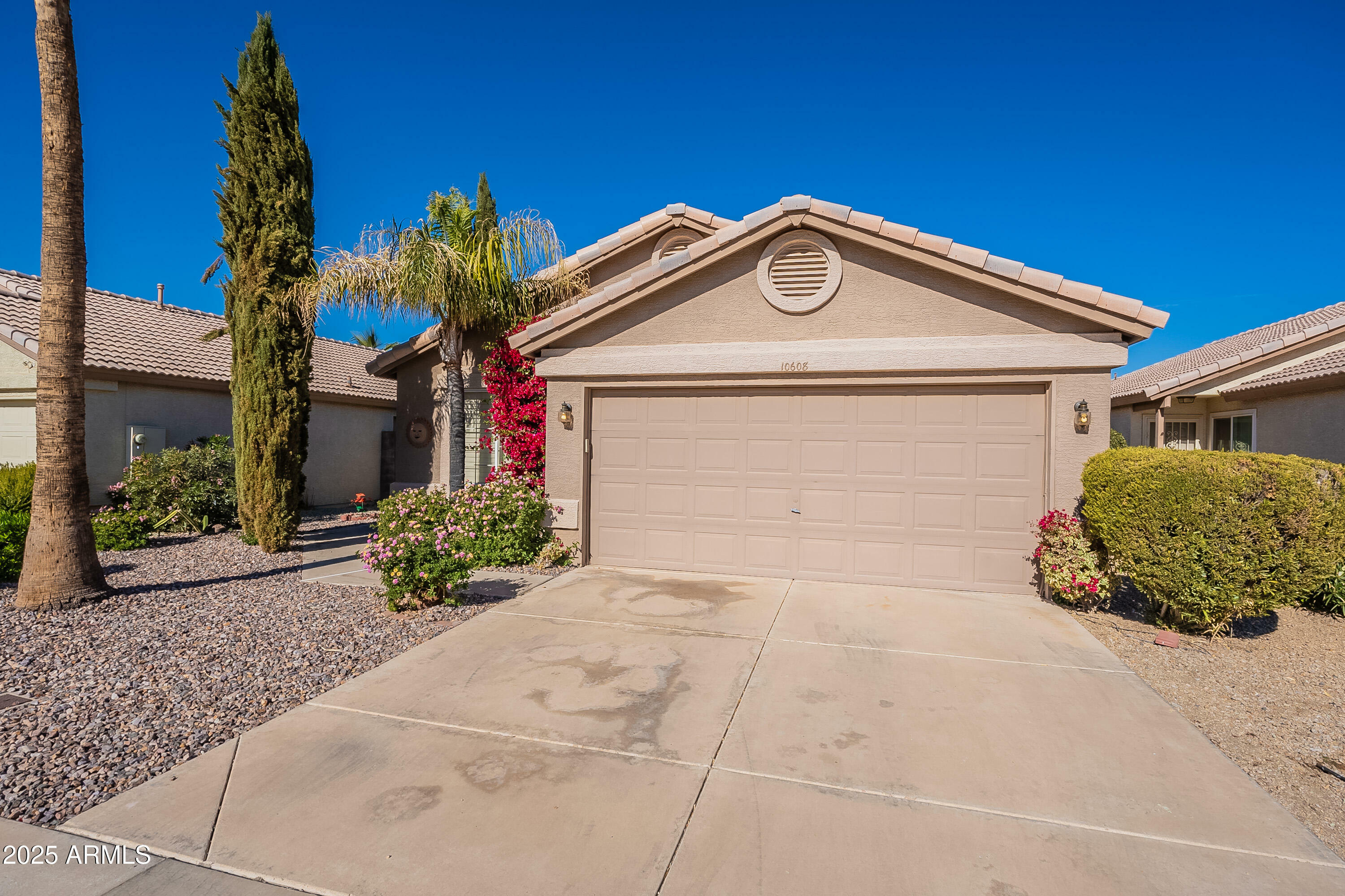 Property Photo:  10608 W Runion Drive  AZ 85382 