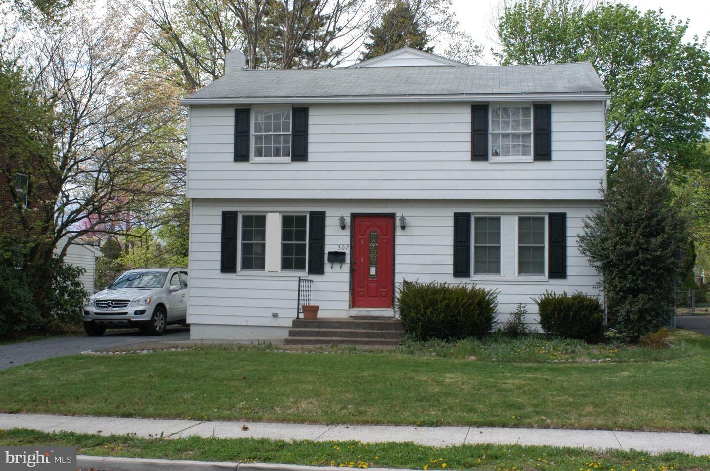 307 E Marble Street  Mechanicsburg PA 17055 photo