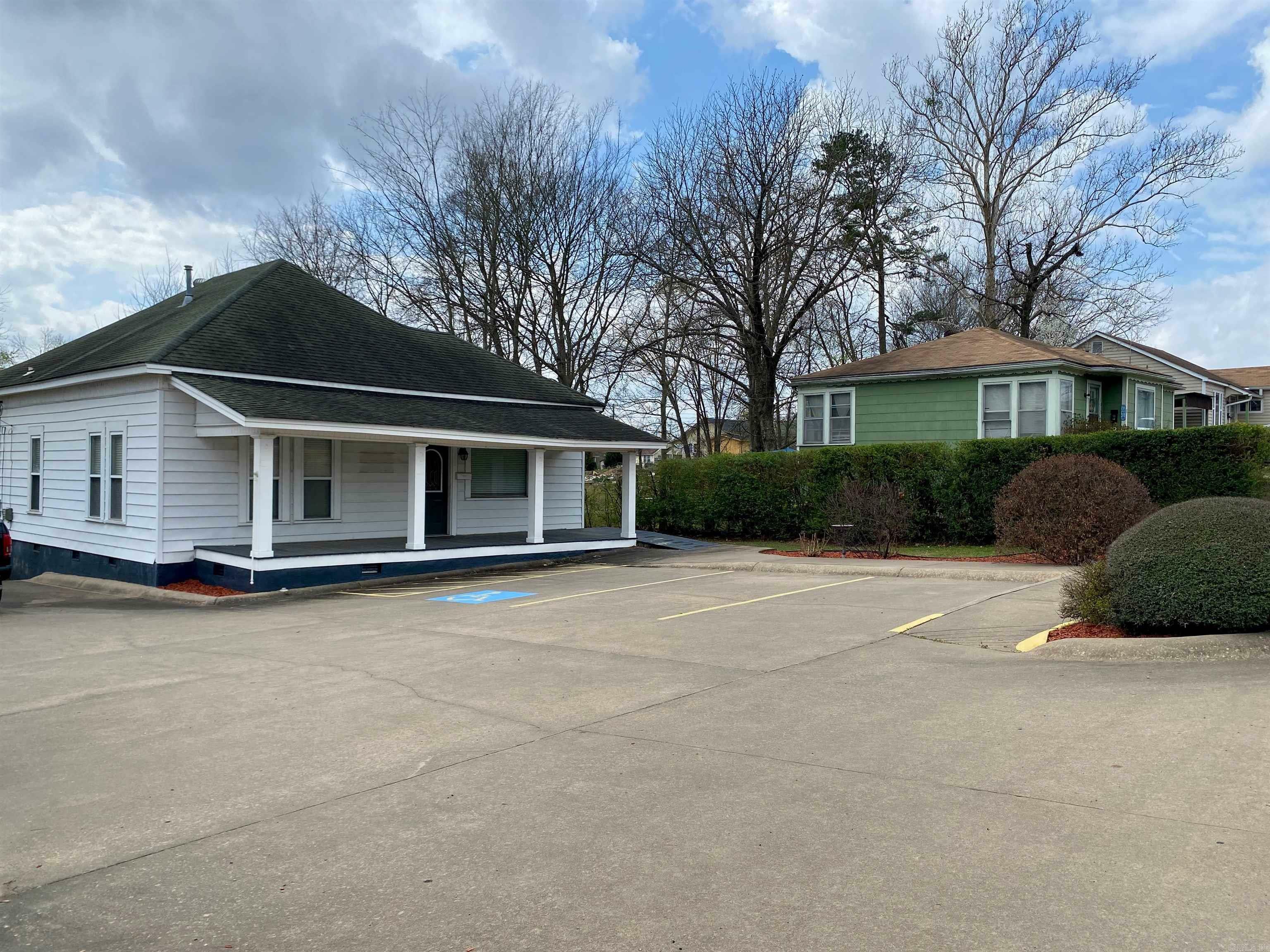 Property Photo: 1301 W Main Street AR 72830