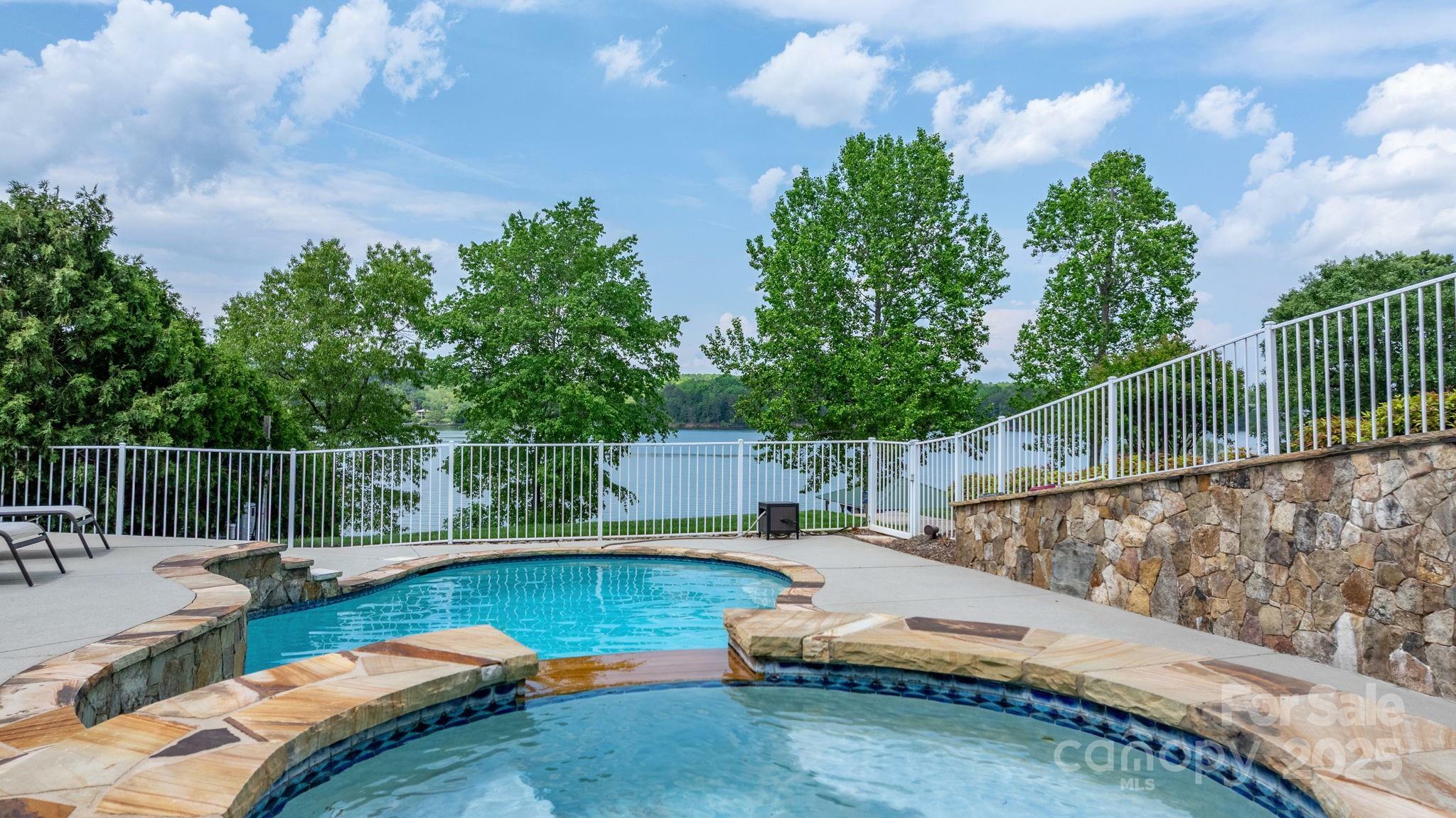 Property Photo: 4165 54th Avenue NE NC 28601