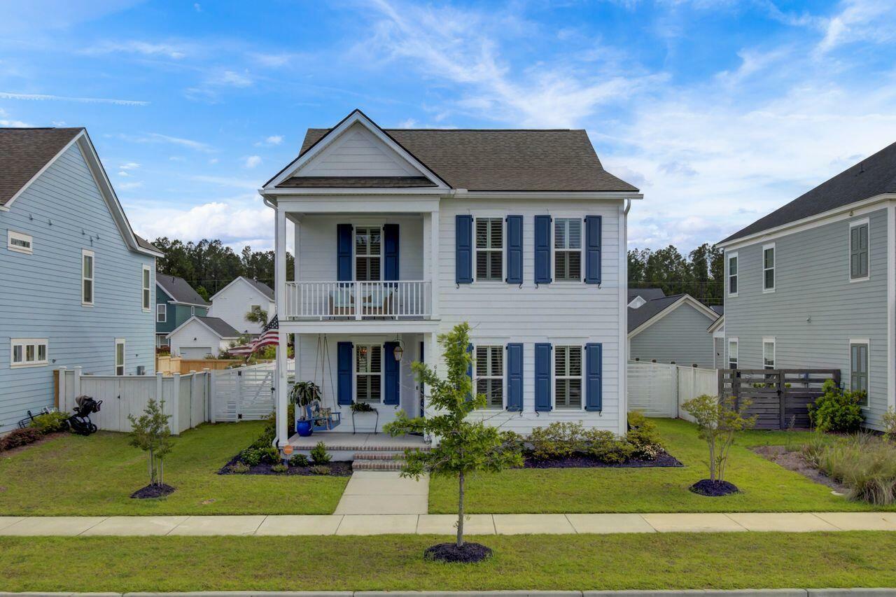 Property Photo:  645 Blueway Avenue  SC 29486 