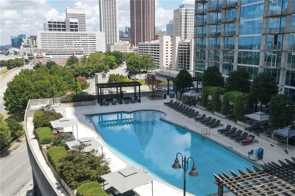 Property Photo:  400 W Peachtree Street NW 704  GA 30308 