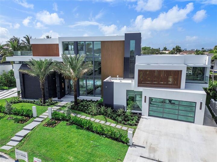 2880 NE 28th St  Fort Lauderdale FL 33306 photo