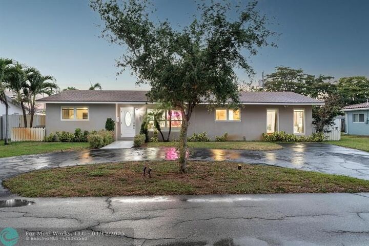 Property Photo: 5701 NE 16th Ave FL 33334