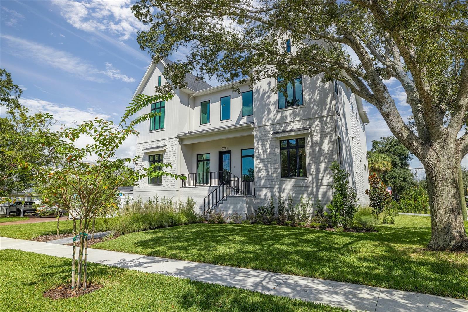 Property Photo:  2218 S Occident Street  FL 33629 